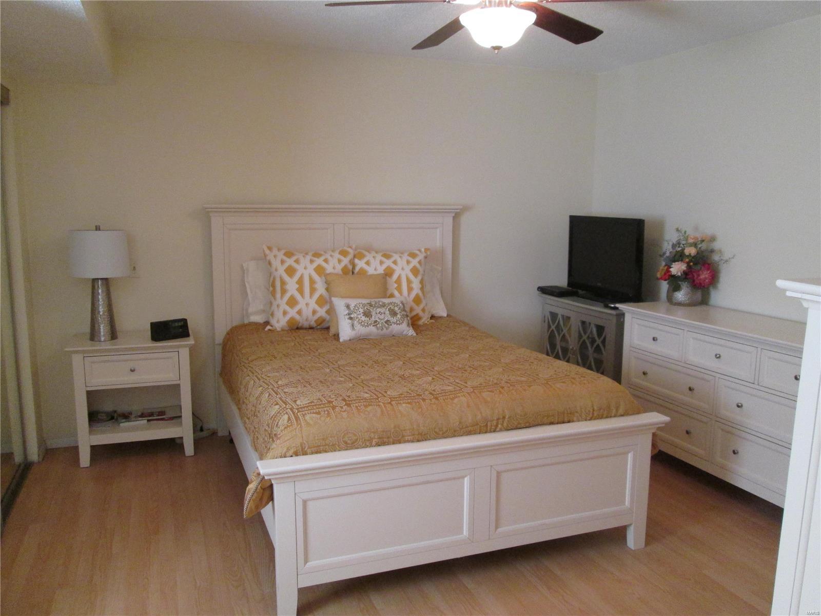 780 Buckley Road St. Louis, MO 63125 - Photo 3 of 23