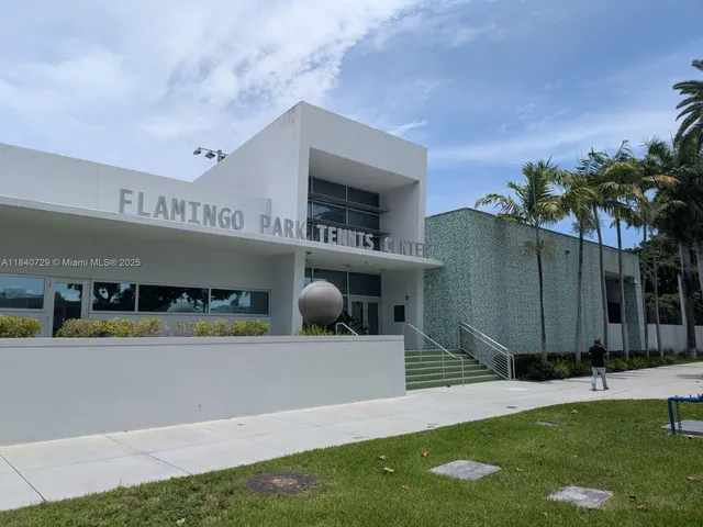 a view of building with an outdoor space