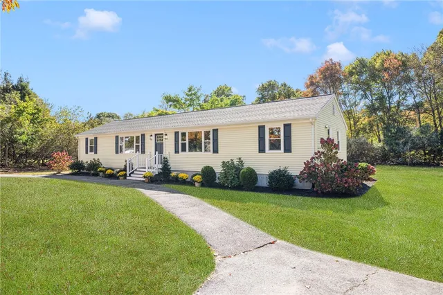$259,900 | 622 Dry Bridge Road, North Kingstown, RI 02852