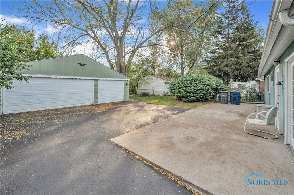 4045 Amsterdam Road Toledo, OH 43607 - Photo 18 of 23 Gallery Image 18
