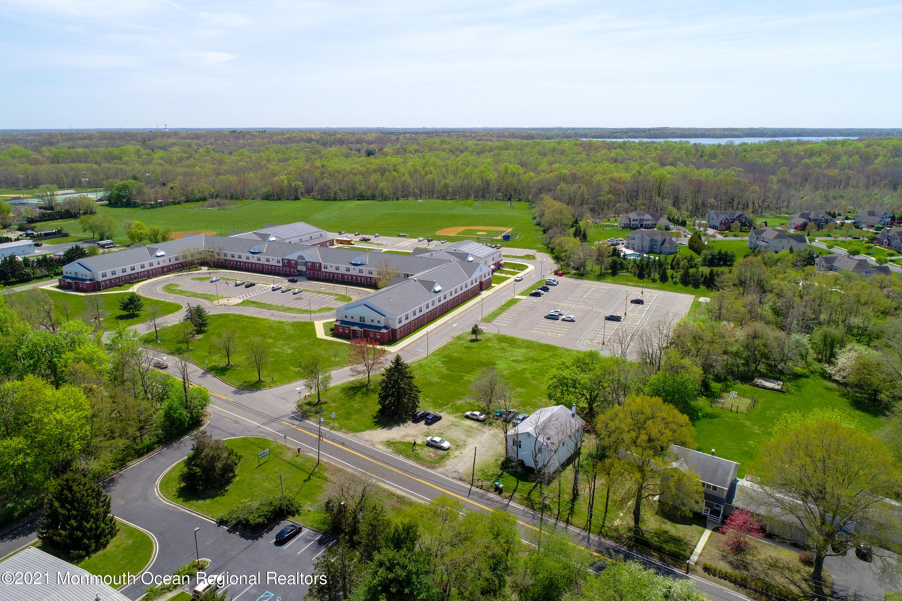 511 Squankum Yellowbrook Road Farmingdale, NJ 07727 - Photo 13 of 27 15