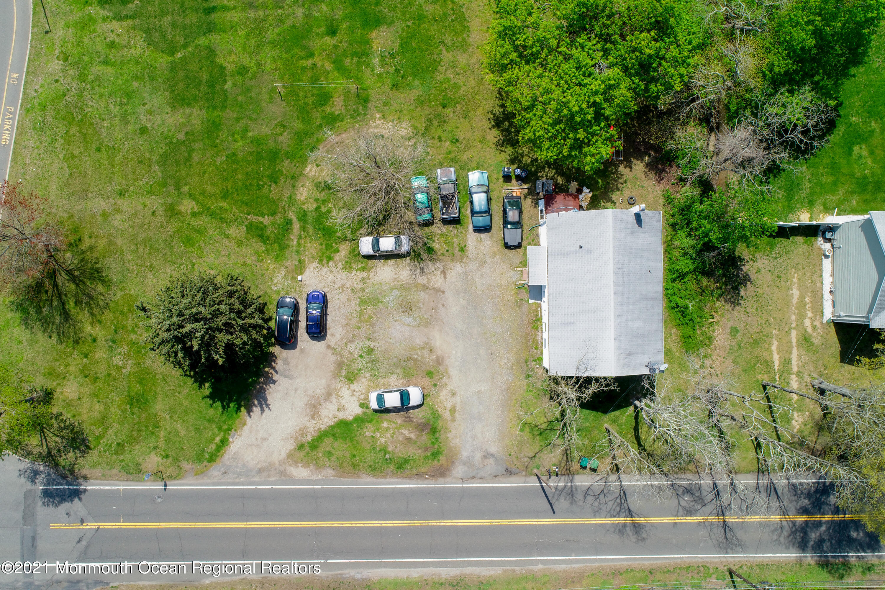 511 Squankum Yellowbrook Road Farmingdale, NJ 07727 - Photo 18 of 27 20