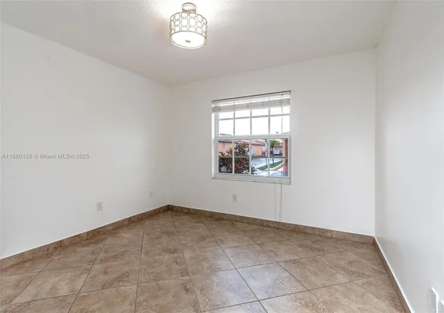 $3,200 | 2236 West 74th Place, Unit 9C, Hialeah, FL 33016