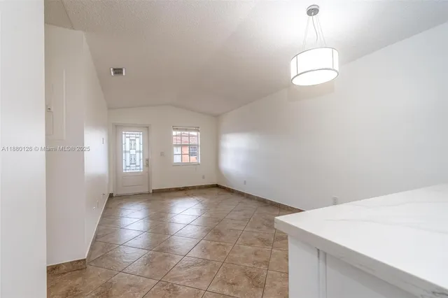 $3,200 | 2236 West 74th Place, Unit 9C, Hialeah, FL 33016