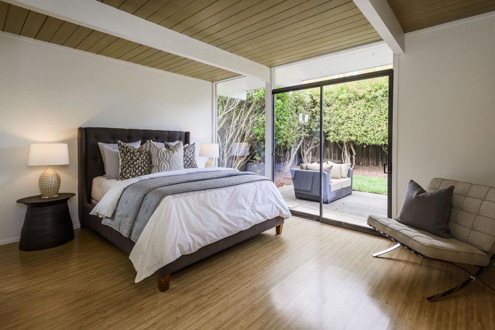 3454 Greer Road Palo Alto, CA 94303 - Photo 17 of 26 Gallery Image 17