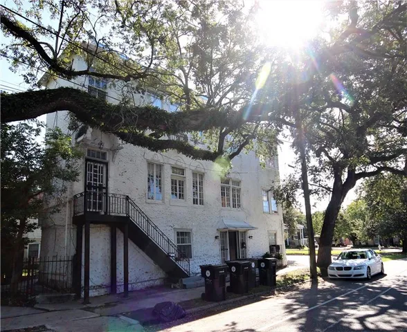 $875 | 7215 South Claiborne Avenue, Unit D, New Orleans, LA 70125