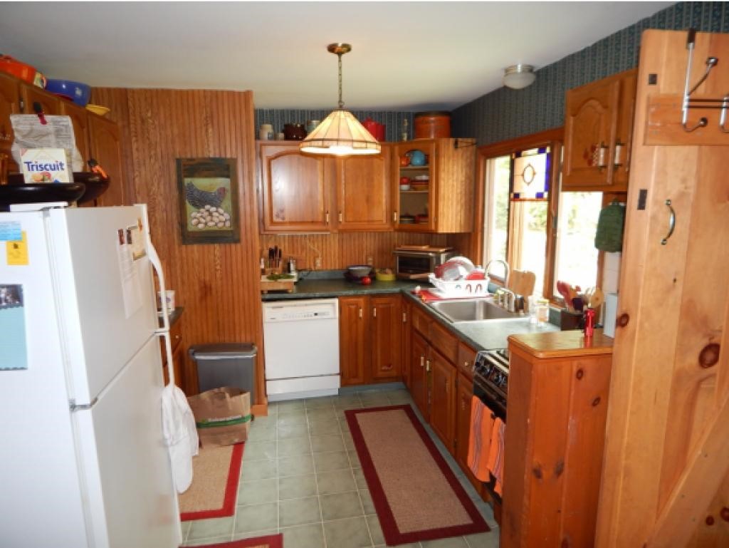 1107 Shedd Hill Road Stoddard, NH 03464 - Photo 7 of 20