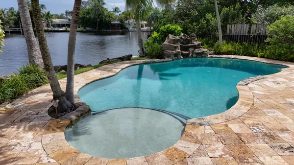 $7,000 | 1925 Coral Gardens Drive, Wilton Manors, FL 33306