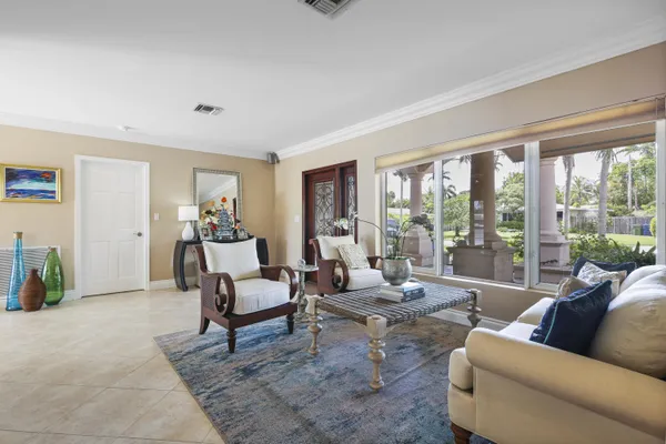 $7,000 | 1925 Coral Gardens Drive, Wilton Manors, FL 33306