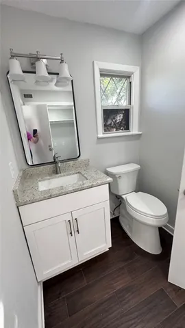 $1,700 | 412 Caplin Street, Houston, TX 77022