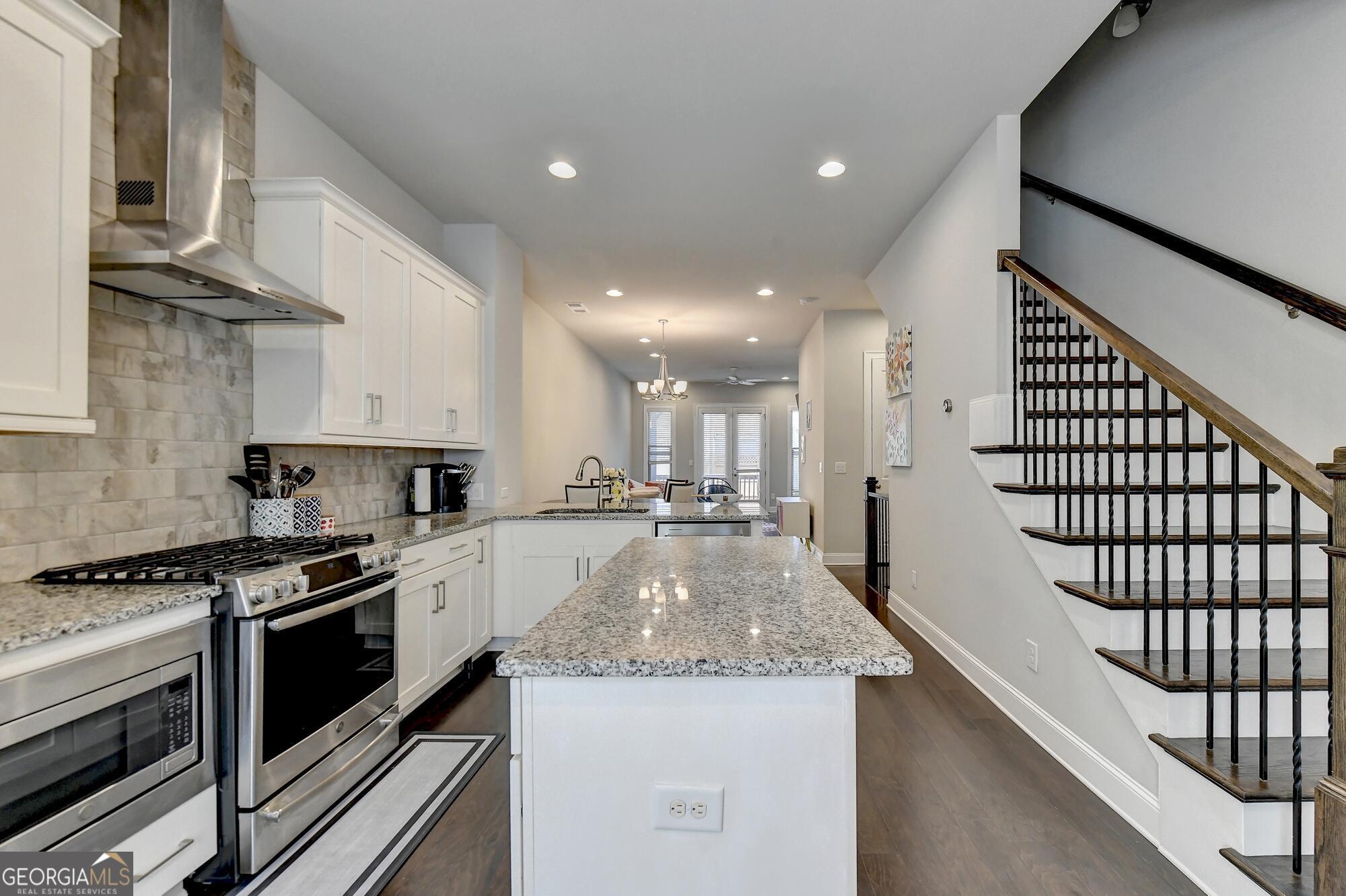 4245 Deming Circle Sandy Springs, GA 30342 - Photo 10 of 31