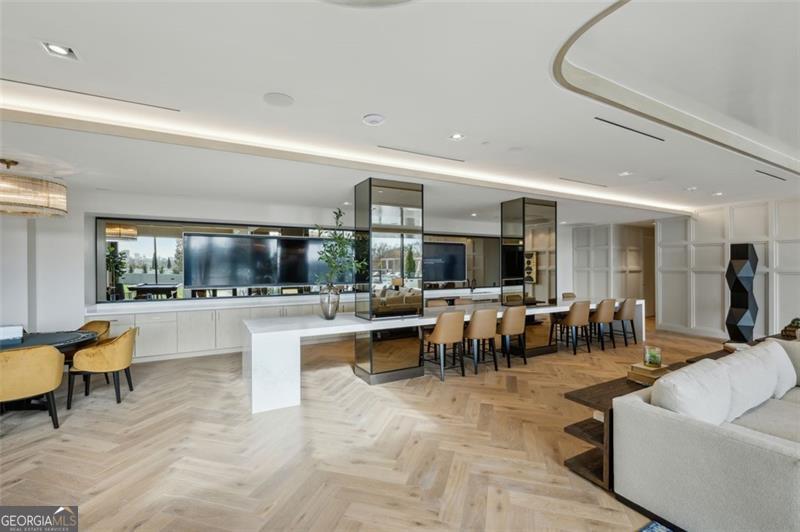 2425 Peachtree Road, Unit 510 Atlanta, GA 30305 - Photo 17 of 38