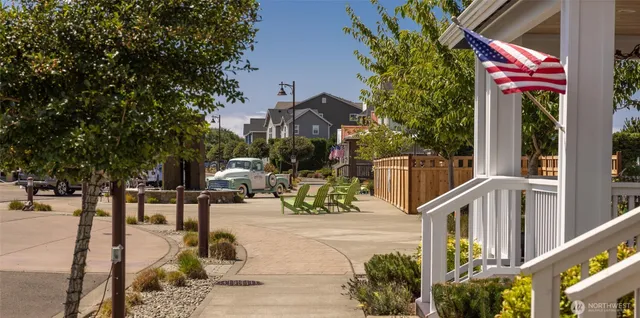 $450,000 | 262 Oyhut Bay Boulevard Southwest, Unit 101, Ocean Shores, WA 98569