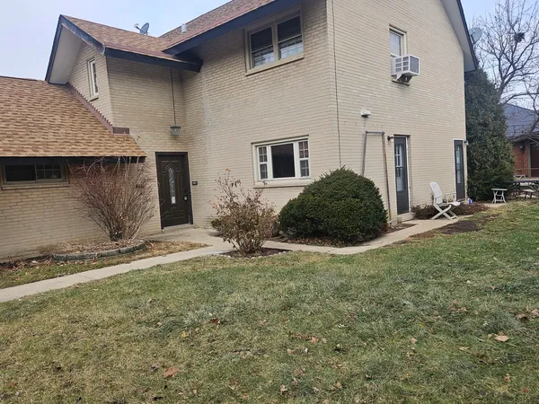 $699,900 | 863 North Northwest Highway, Park Ridge, IL 60068
