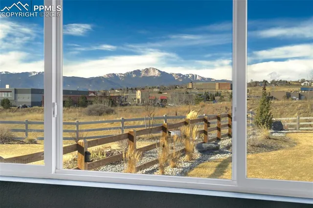 $674,900 | 3962 Ivy Hill Drive, Colorado Springs, CO 80922