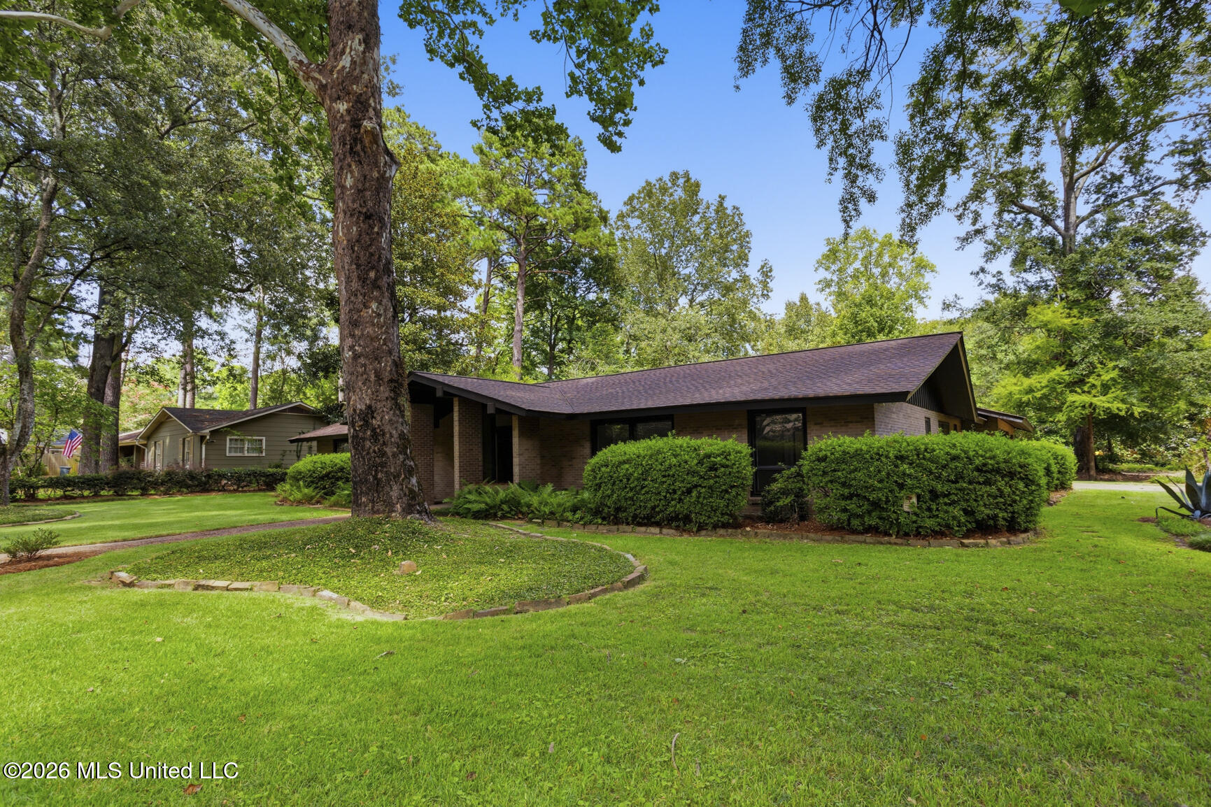 4458 Wedgewood Street Jackson, MS 39211 - Photo 3 of 42 4458 Wedgewood-3