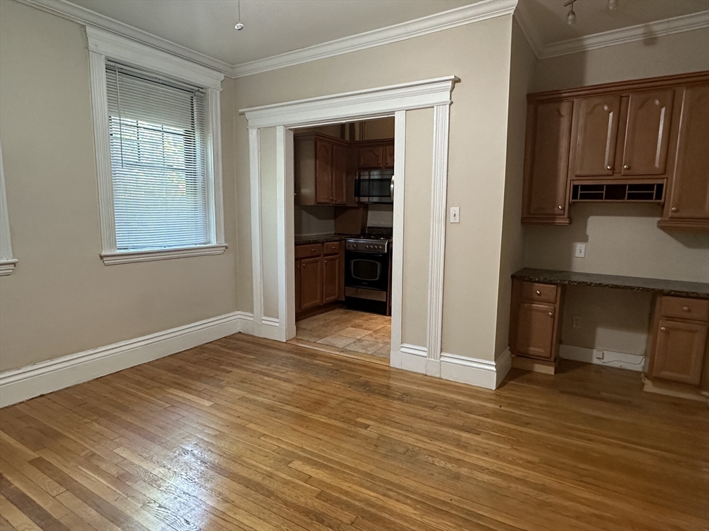 31 Queensberry Street, Unit 6 Boston, MA 02215 - Photo 1 of 5