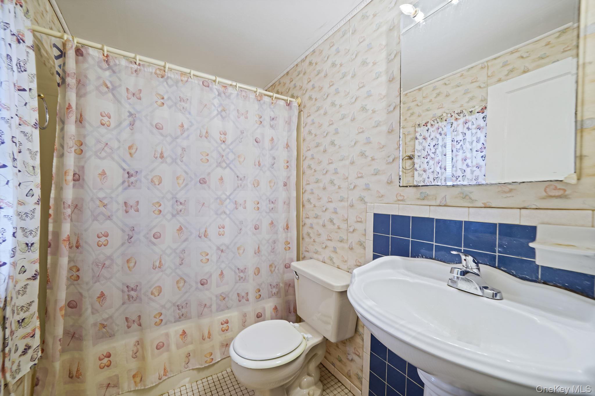 44 Redmond Avenue Bay Shore, NY 11706 - Photo 17 of 20 Full Bath on Second Floor