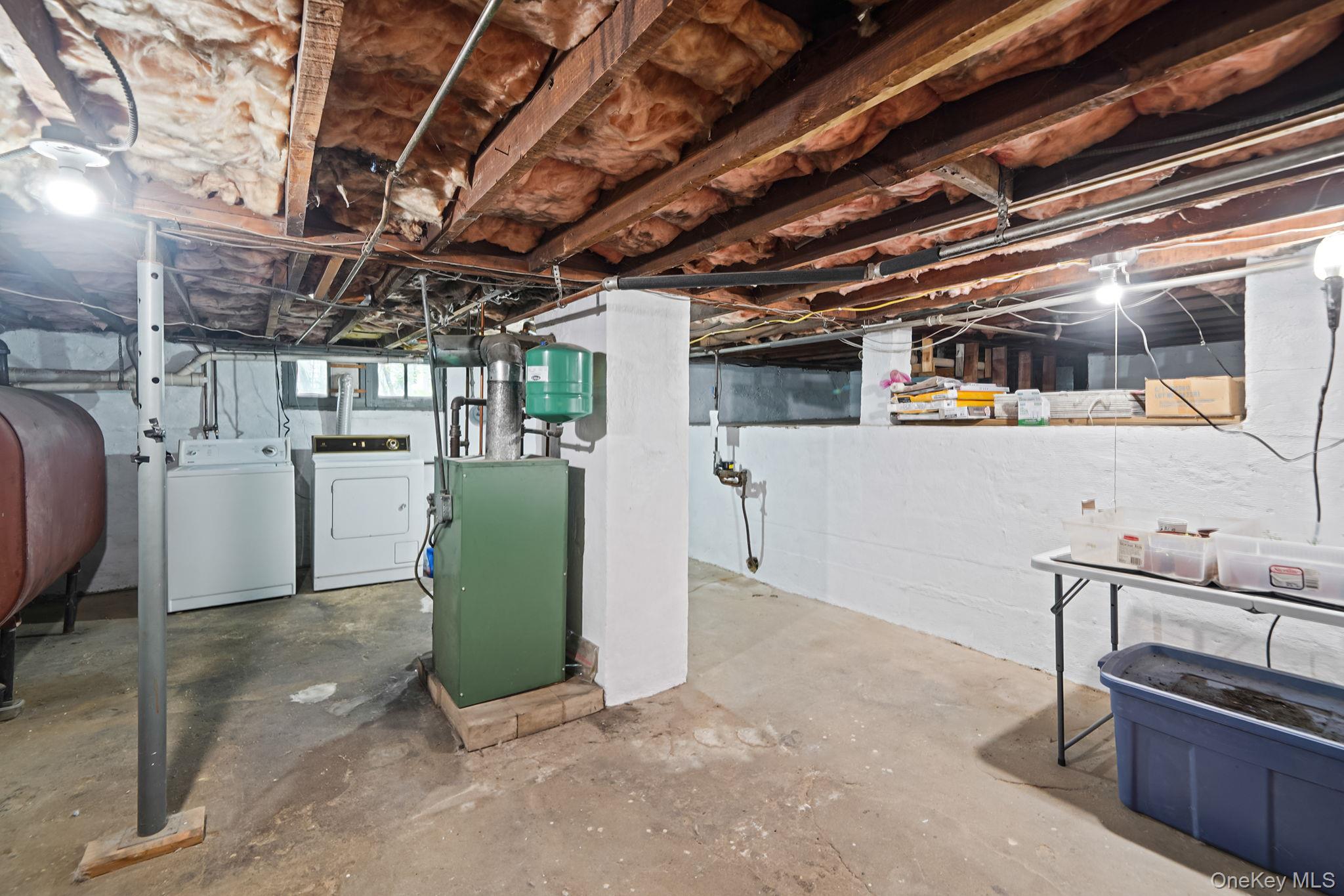 44 Redmond Avenue Bay Shore, NY 11706 - Photo 18 of 20 Clean dry basement space