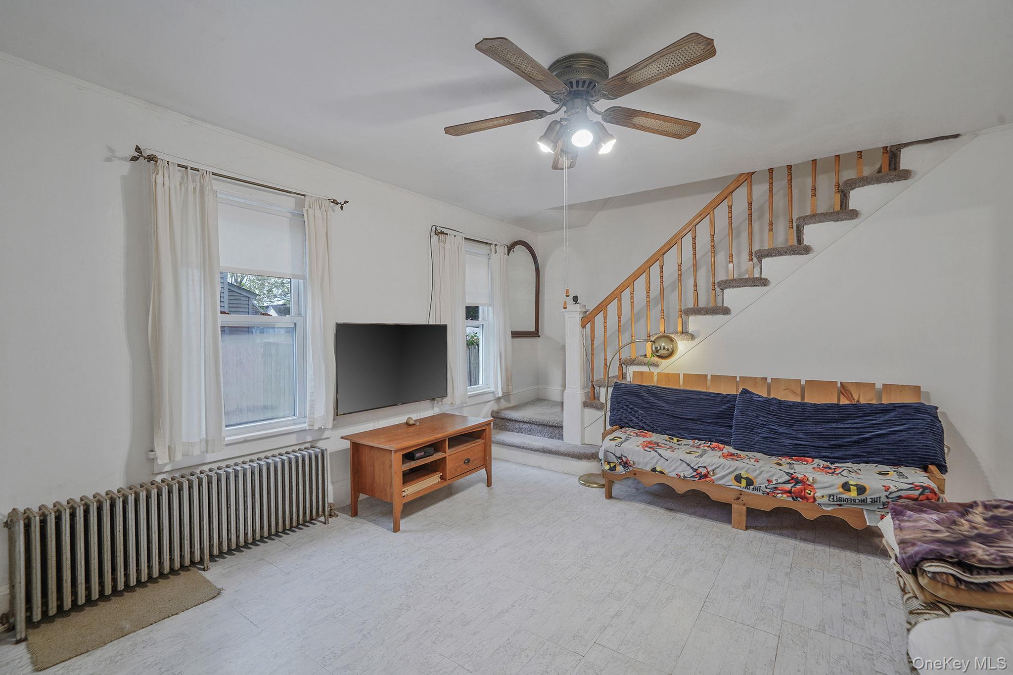 44 Redmond Avenue Bay Shore, NY 11706 - Photo 8 of 20 Angle of Living room