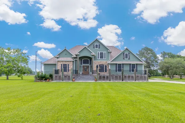 $799,000 | 809 Van Ostrand Lane, Winnie, TX 77665