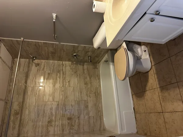 $1,400 | 567 Ashland Avenue, Unit E, Aurora, IL 60505