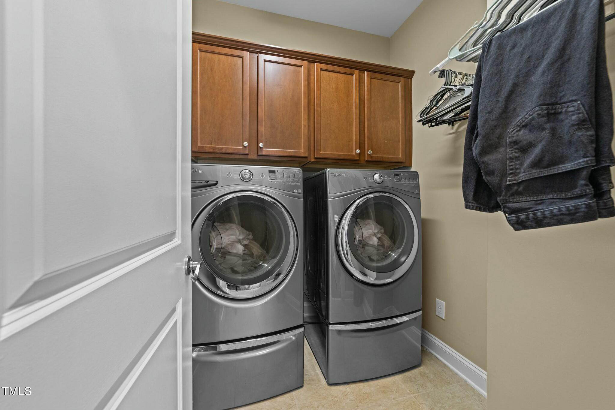4033 Periwinkle Blue Lane Raleigh, NC 27612 - Photo 23 of 34 Laundry Room