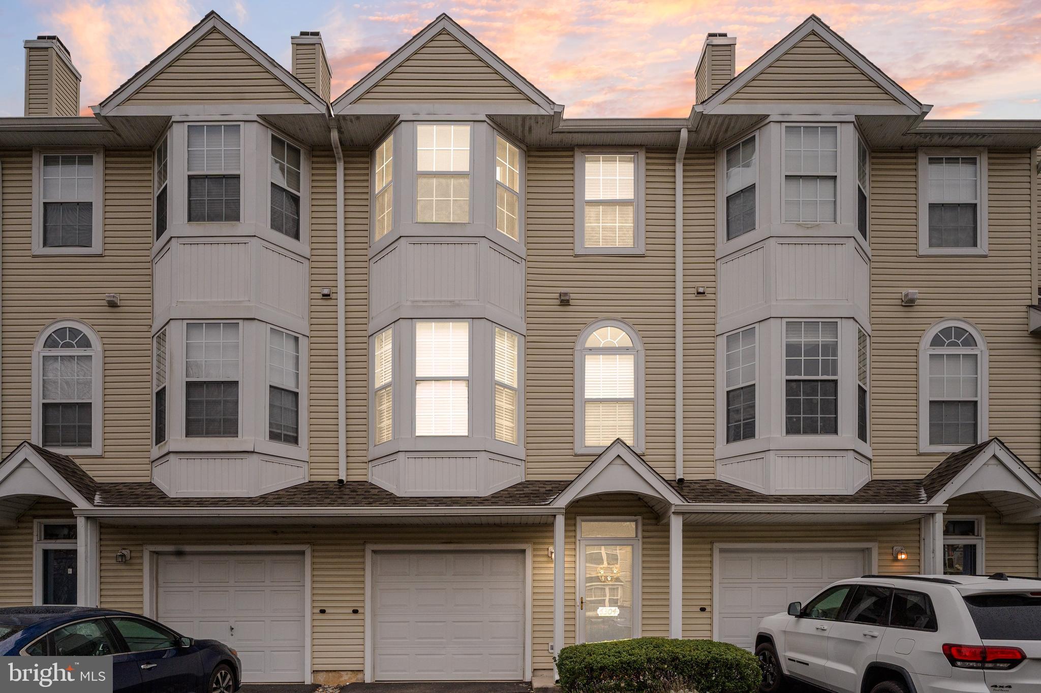 6304 Riverfront Drive Palmyra, NJ 08065 - Photo 2 of 31