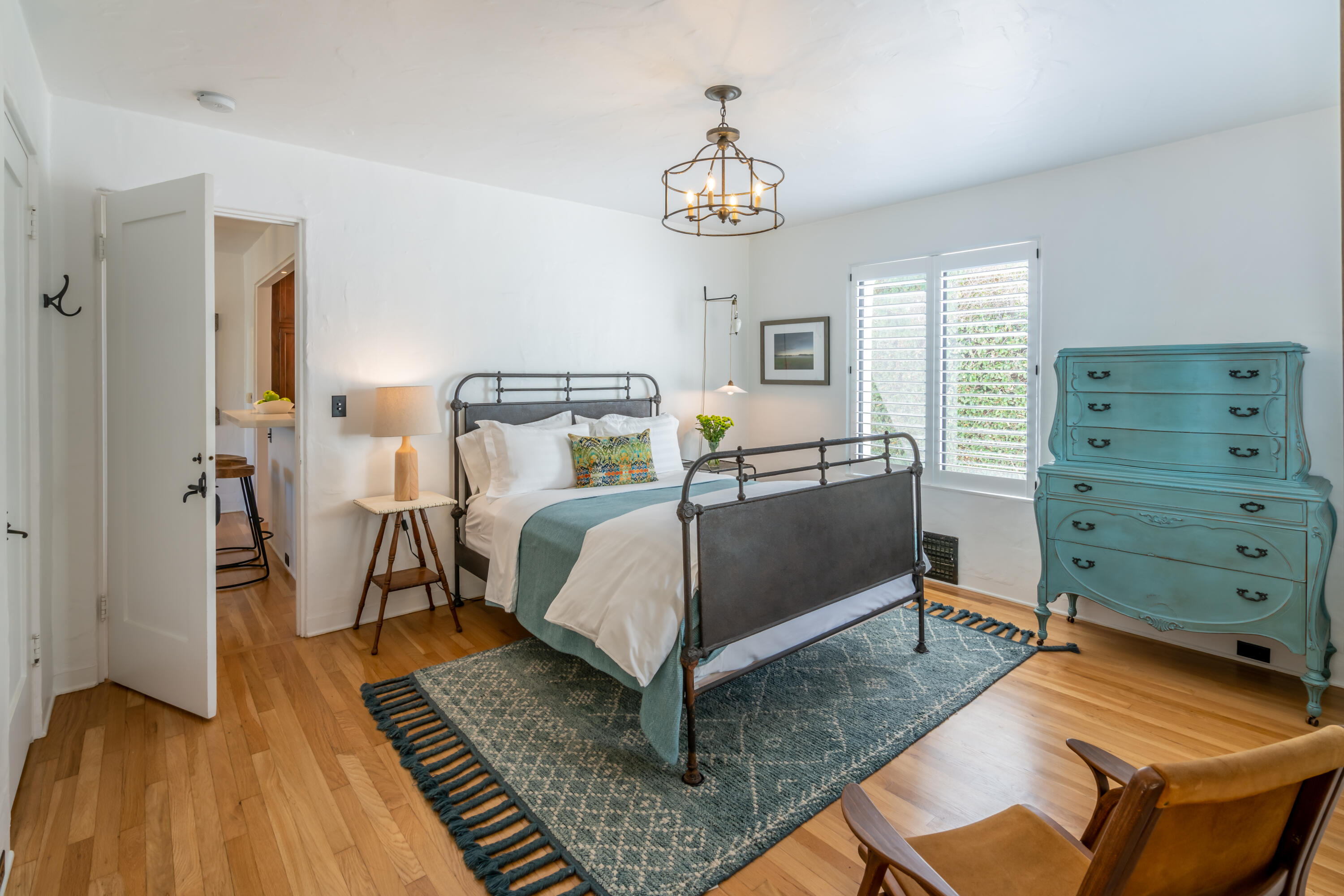 2328 State Street Santa Barbara, CA 93105 - Photo 12 of 22 State BB-27