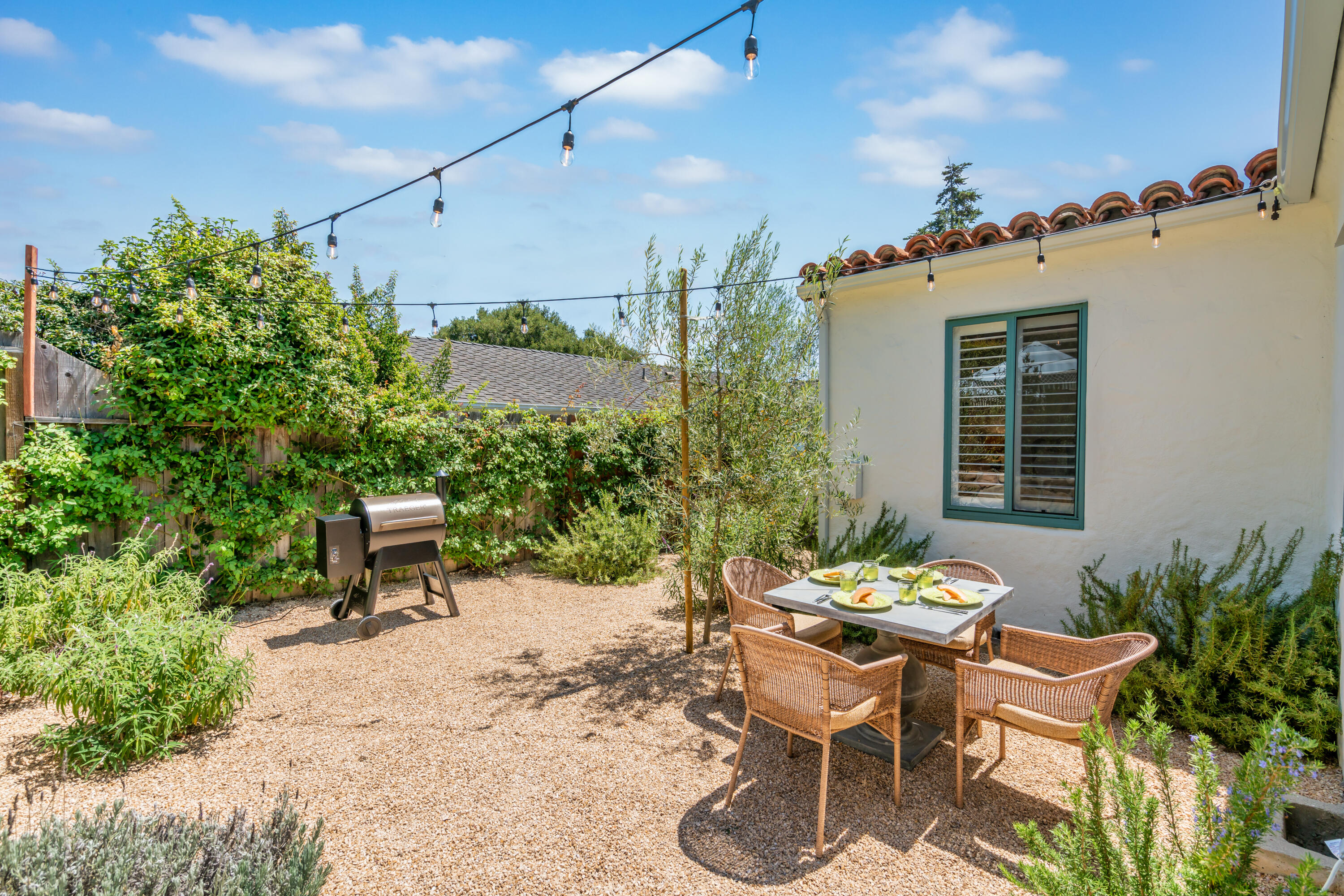 2328 State Street Santa Barbara, CA 93105 - Photo 17 of 22 State BB-33