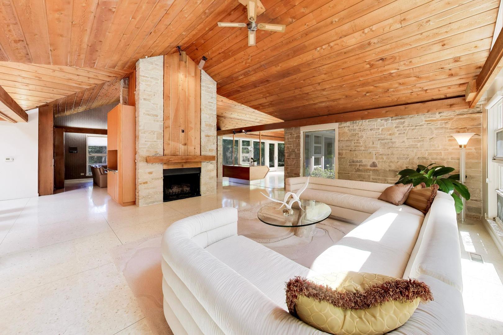 42 Woodley Road Winnetka, IL 60093 - Photo 19 of 63 Gallery Image 19