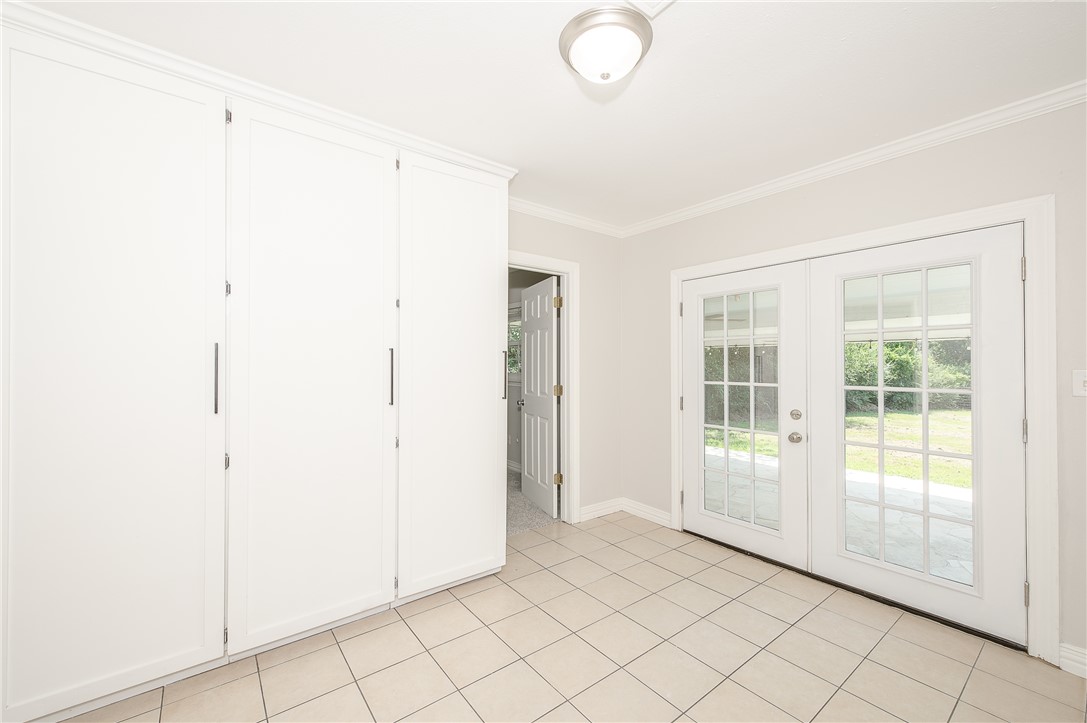 709 Inwood Drive Bryan, TX 77802 - Photo 12 of 23 Sun Room and Pantry