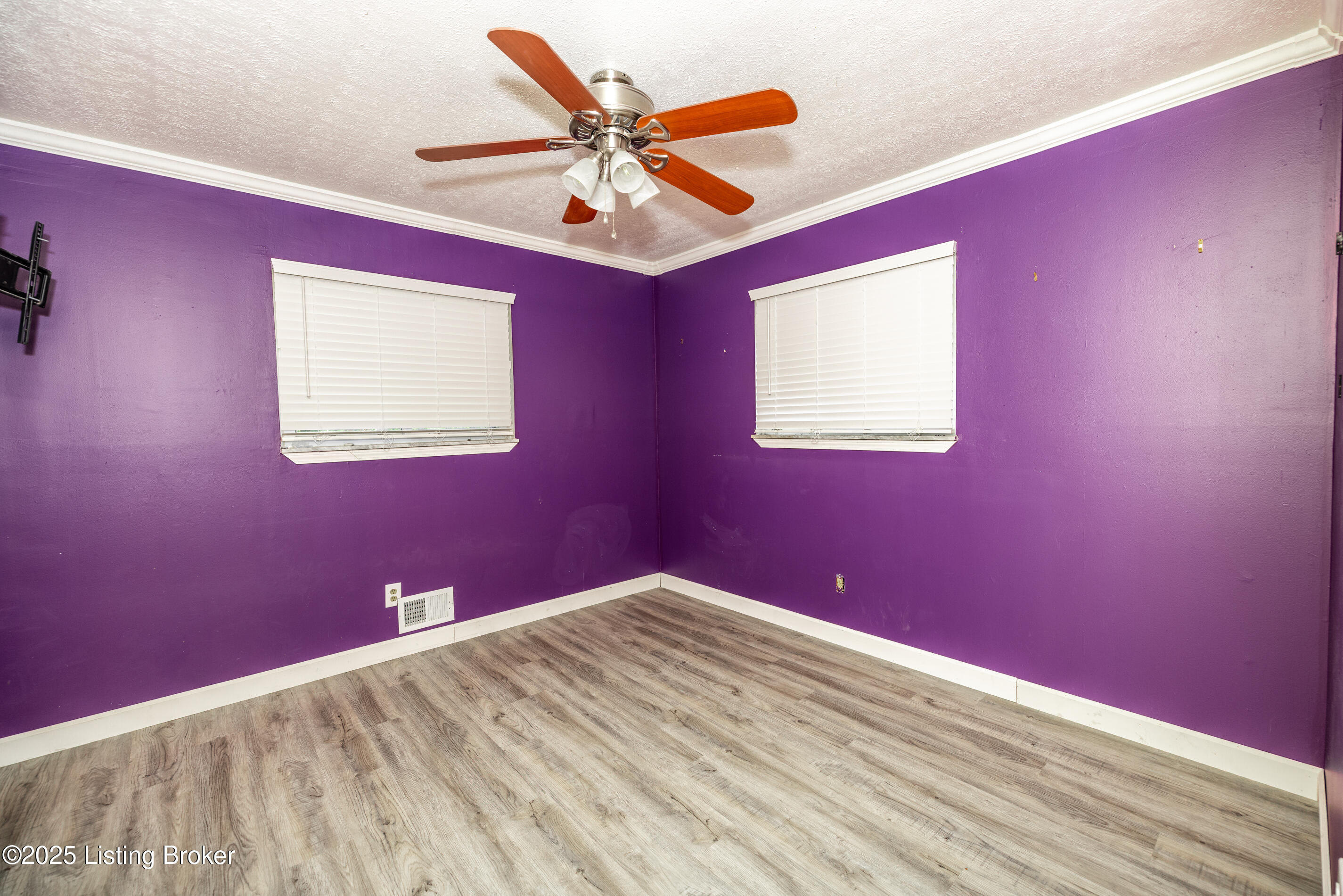 4812 Valla Road Louisville, KY 40213 - Photo 12 of 27 BO0A6350