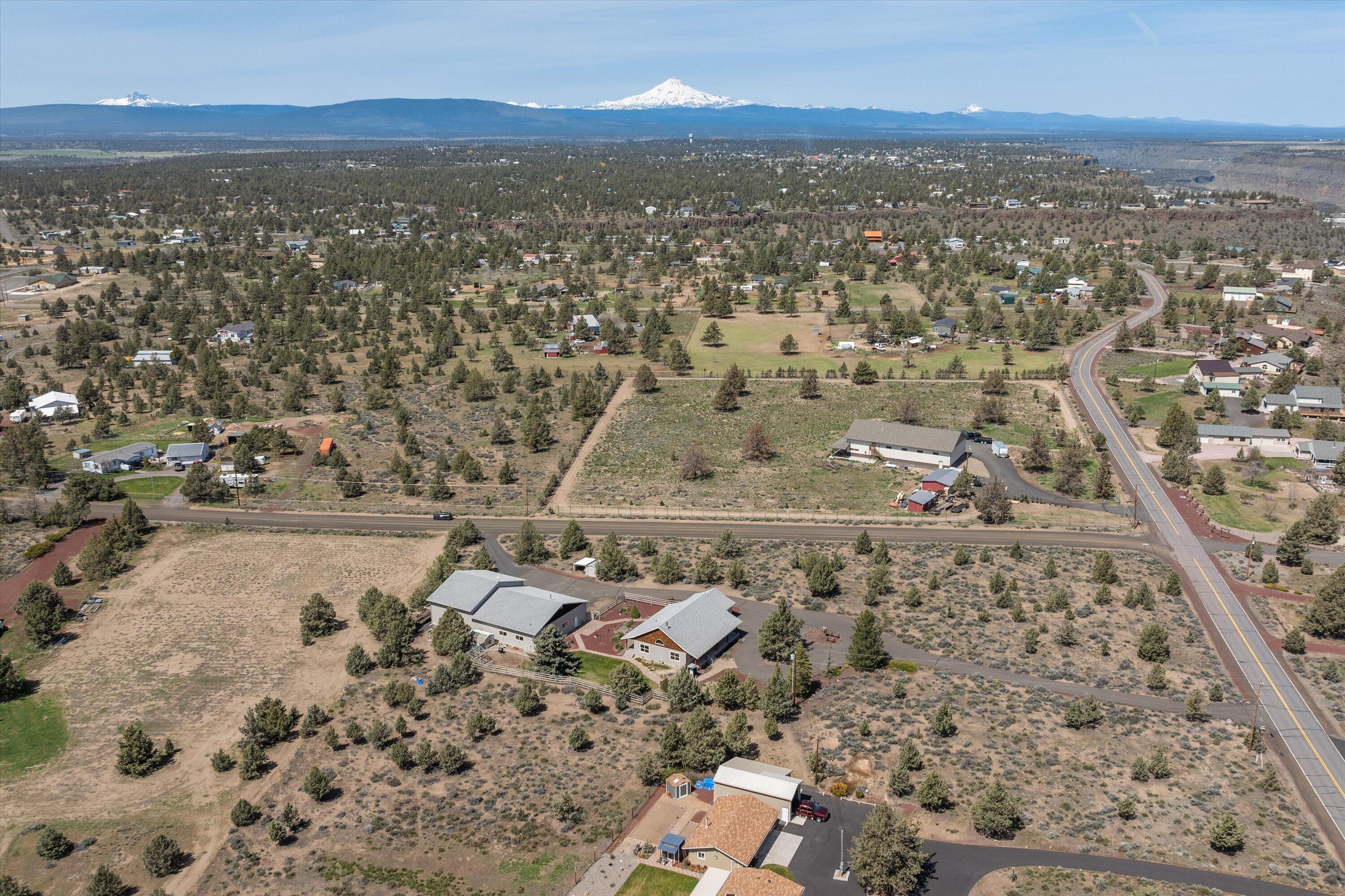 5585 Southwest Rim Road Terrebonne, OR 97760 - Photo 43 of 48 Aerial View Looking North