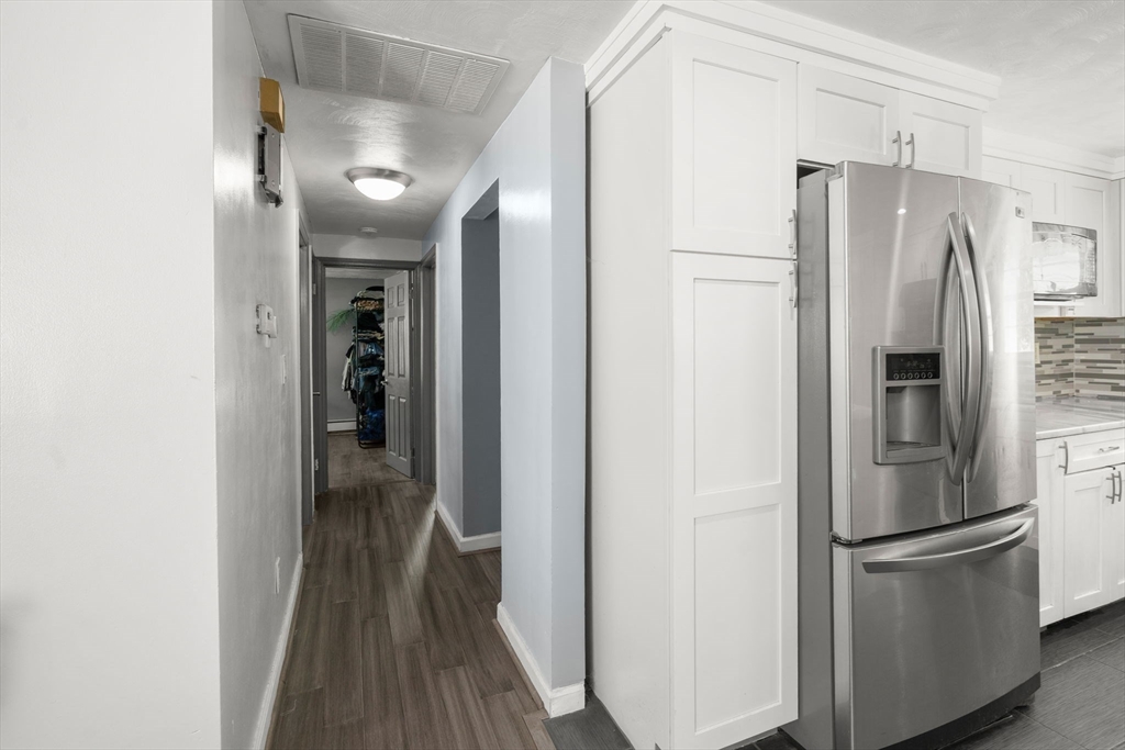 22 Wethersfield Road Natick, MA 01760 - Photo 19 of 38