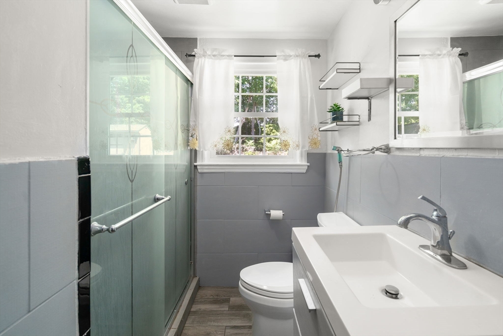 22 Wethersfield Road Natick, MA 01760 - Photo 21 of 38