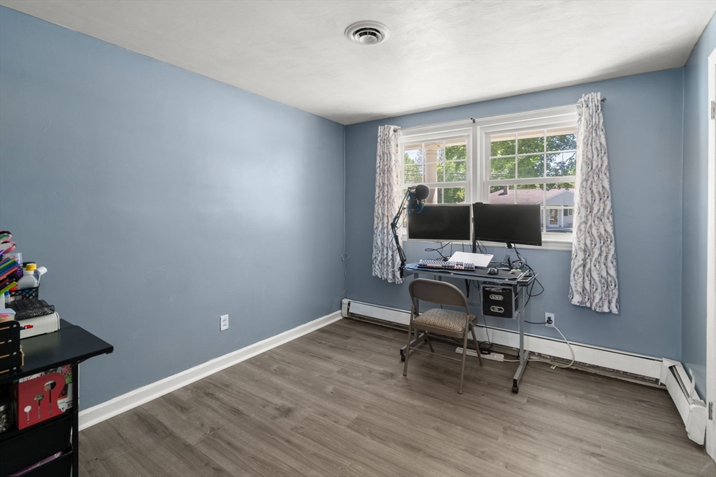 22 Wethersfield Road Natick, MA 01760 - Photo 25 of 38