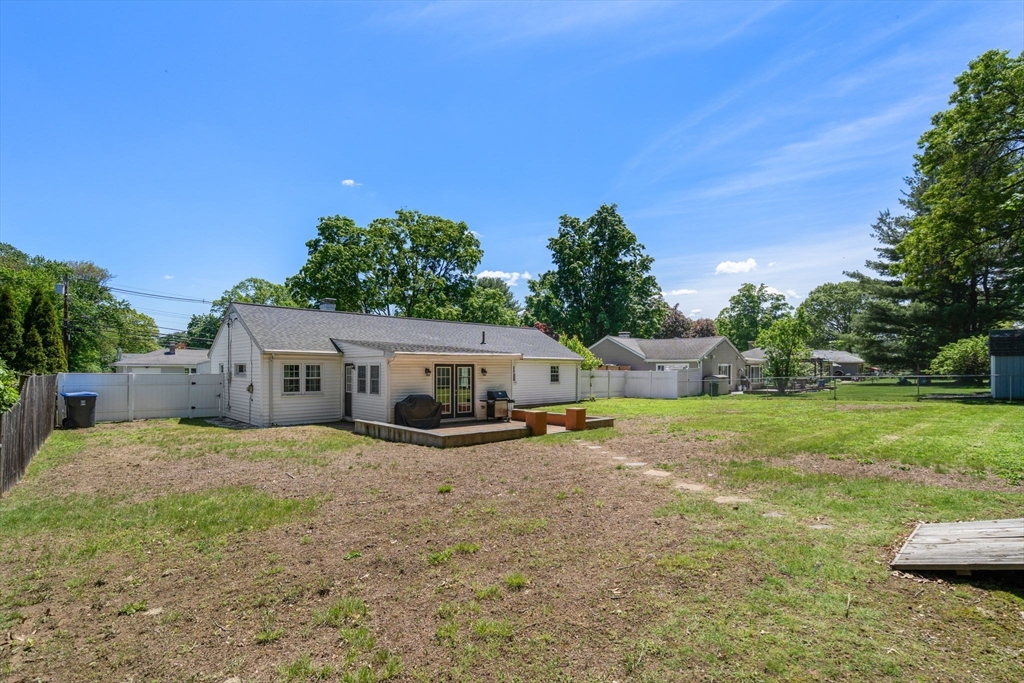 22 Wethersfield Road Natick, MA 01760 - Photo 34 of 38