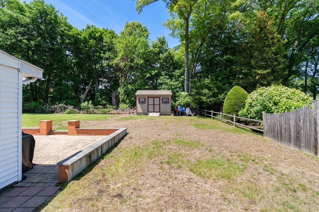 22 Wethersfield Road Natick, MA 01760 - Photo 36 of 38