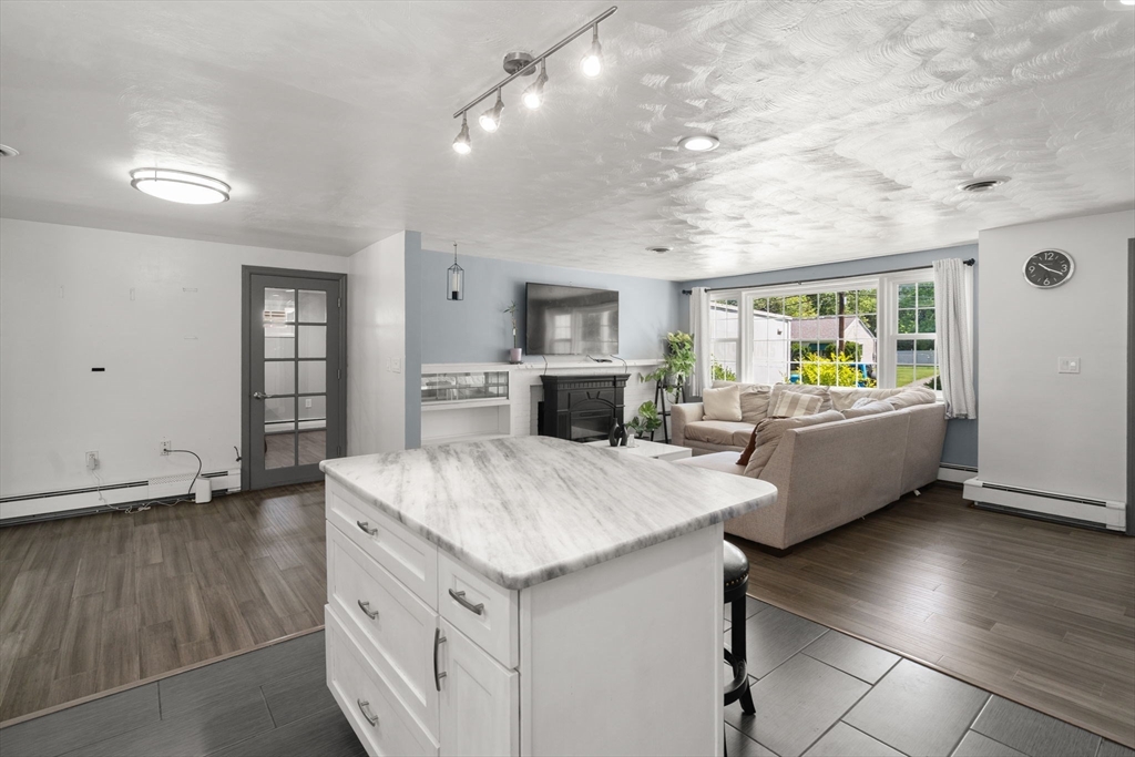 22 Wethersfield Road Natick, MA 01760 - Photo 8 of 38