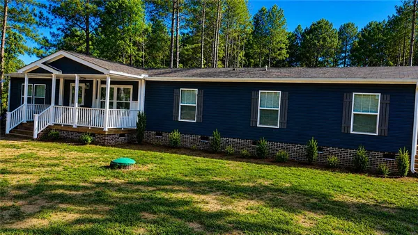 $285,000 | 106 Foxcroft Drive, Greenwood, SC 29646