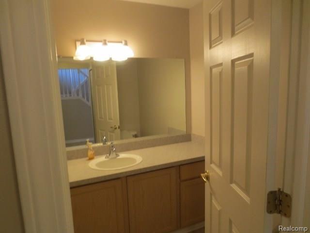 21720 River Ridge Trail Farmington, MI 48335 - Photo 12 of 31 First Floor Powder Room