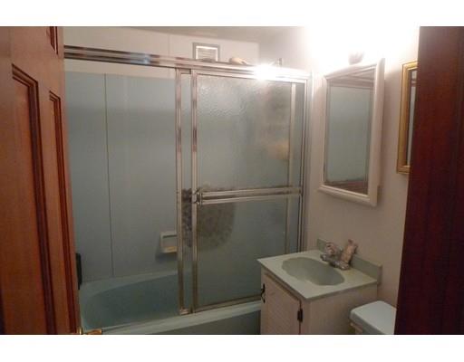 89 Groton Street Springfield, MA 01129 - Photo 7 of 8