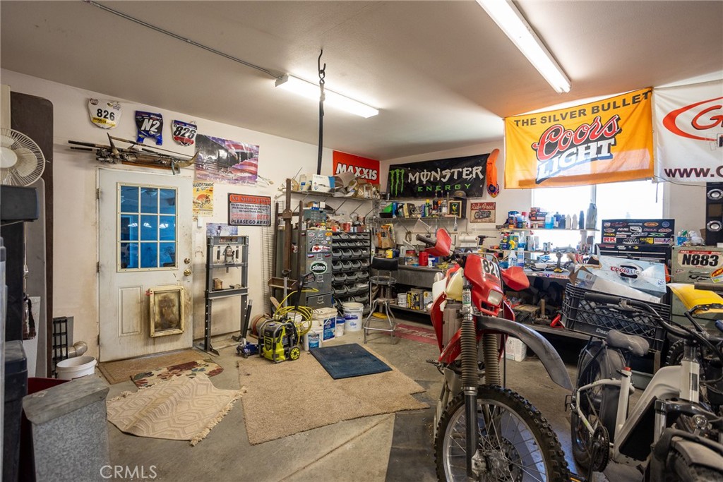 1220 Smoke Tree Road Pinon Hills, CA 92372 - Photo 43 of 47 Garage