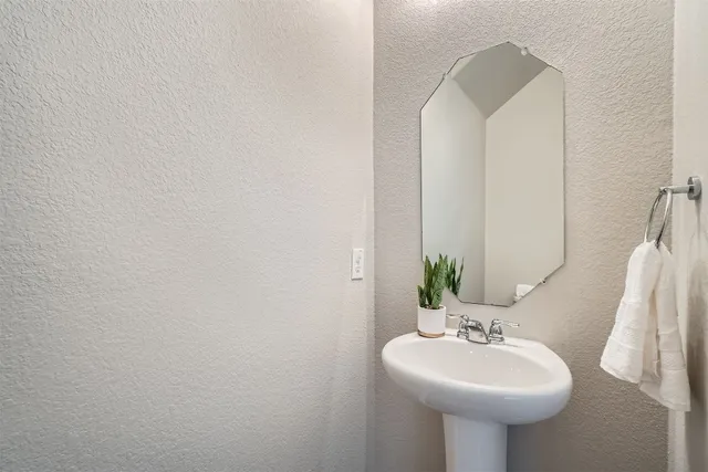 $2,300 | 516 East Slaughter Lane, Unit 1101, Austin, TX 78744