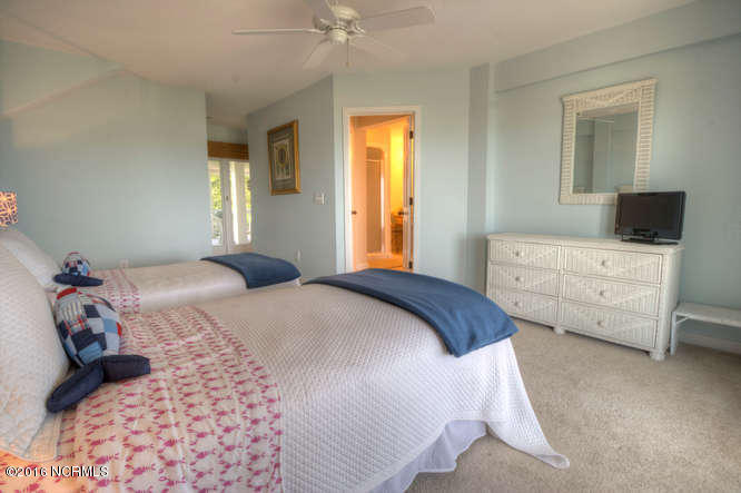 230 Beach Road North Wilmington, NC 28411 - Photo 20 of 34 230 Beach Rd N-small-025-77-Bedroom-666x