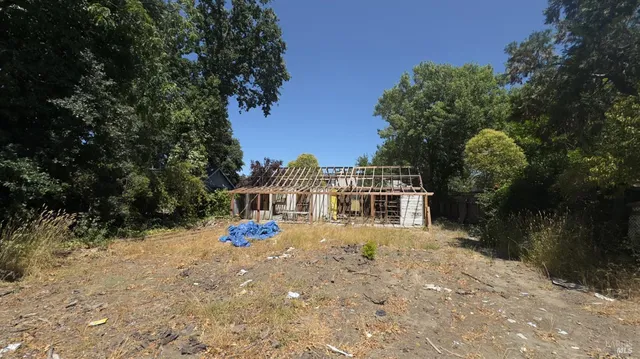 $125,000 | 725 Porzio Lane, Ukiah, CA 95482
