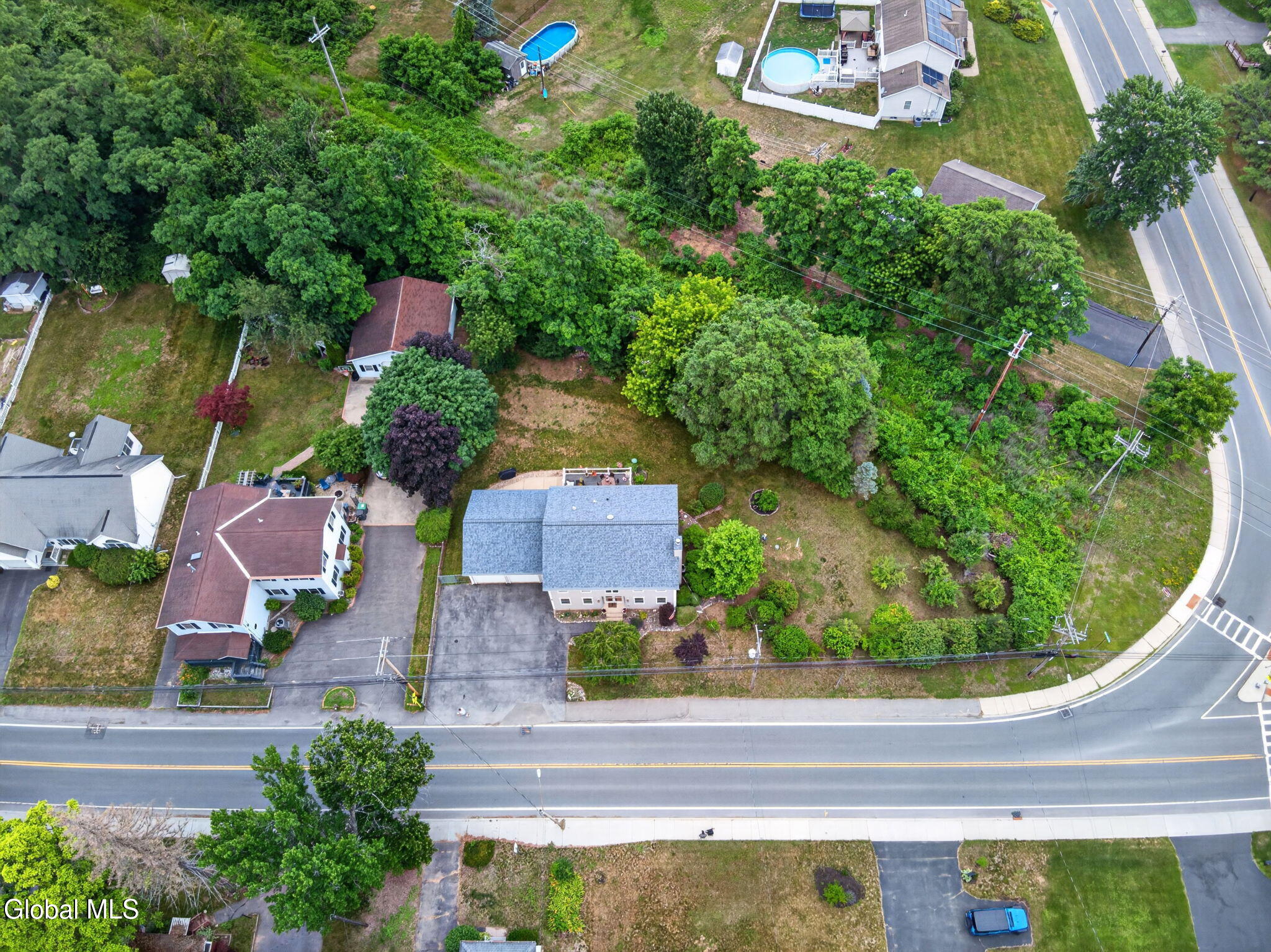 329 East Campbell Road Rotterdam, NY 12303 - Photo 38 of 39 Drone 05