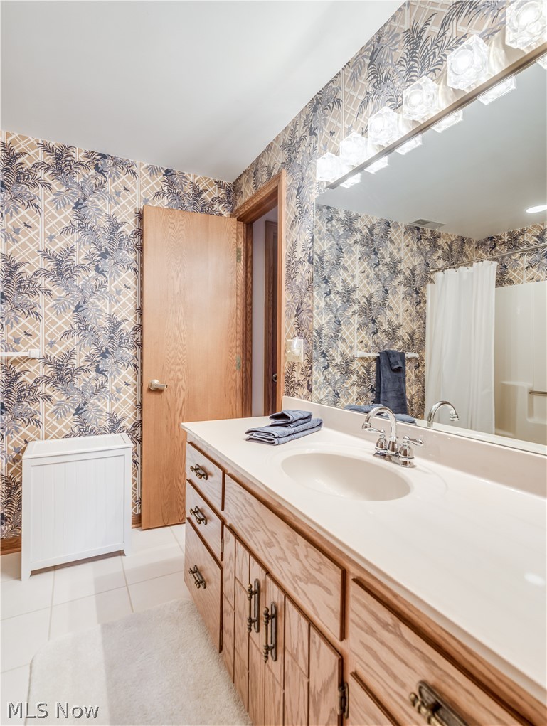 1036 Rambling Way Akron, OH 44333 - Photo 26 of 28 Lower Level full bath
