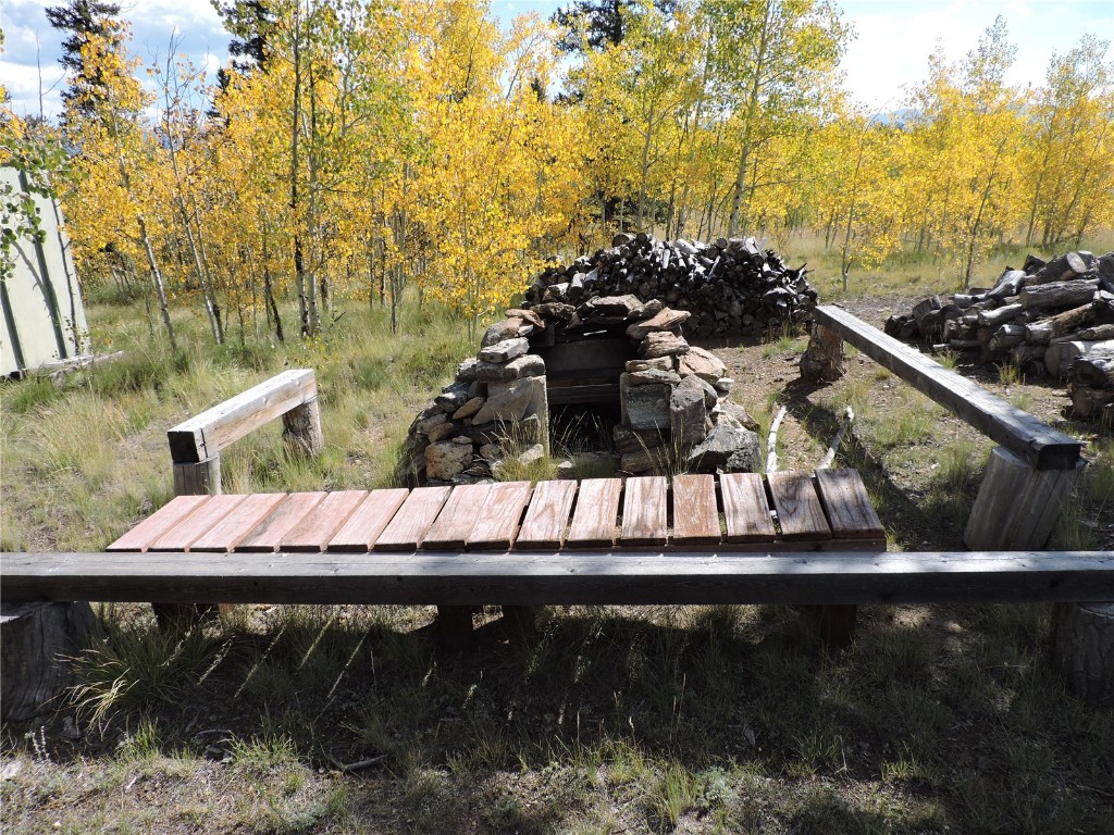 16 Buckshot Trail Como, CO 80432 - Photo 33 of 46 a view of a balcony with furniture